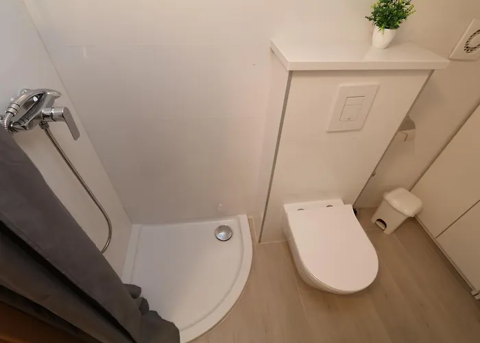 Simple -no Parking * ماكارسكا